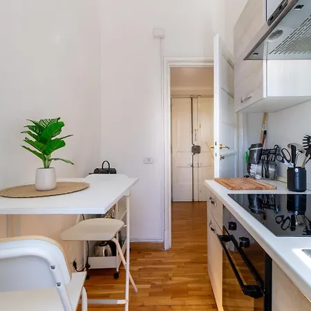 Bright Flat 2bdr Trastevere Area 아파트