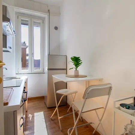 Bright Flat 2bdr Trastevere Area *