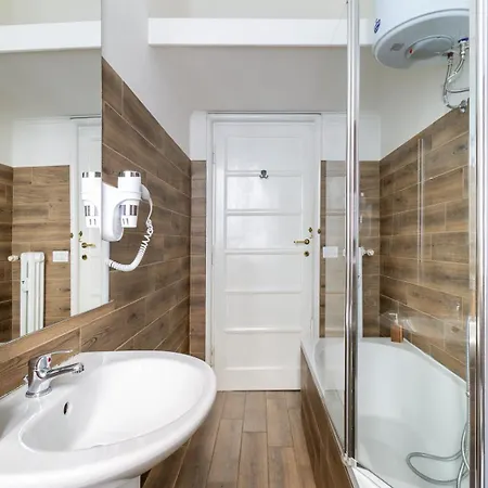Bright Flat 2bdr Trastevere Area * Rom