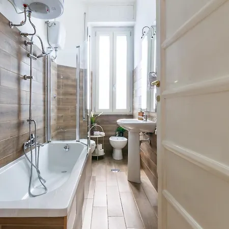 Bright Flat 2bdr Trastevere Area